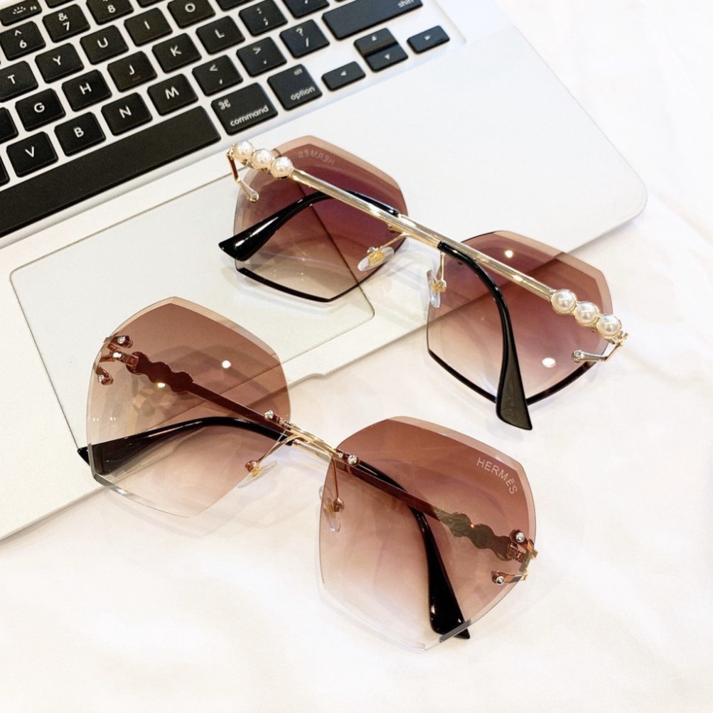 Kính mát thời trang nữ A2014 🎇 Kính chống tia UV bảo vệ mắt | BigBuy360 - bigbuy360.vn