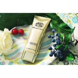 [Quà tặng] Sữa rửa mặt ngừa mụn, trắng da Magic Skin - làm sạch sâu, ngăn ngừa mụn, giảm nhờn, trắng da