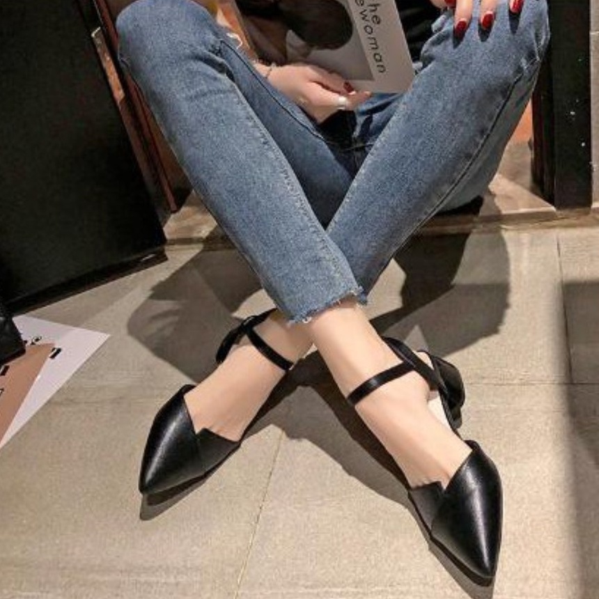 Giày Nữ Da Mềm Mũi Nhọn Êm Chân (1 KIỂU) màu kem mã LTP1