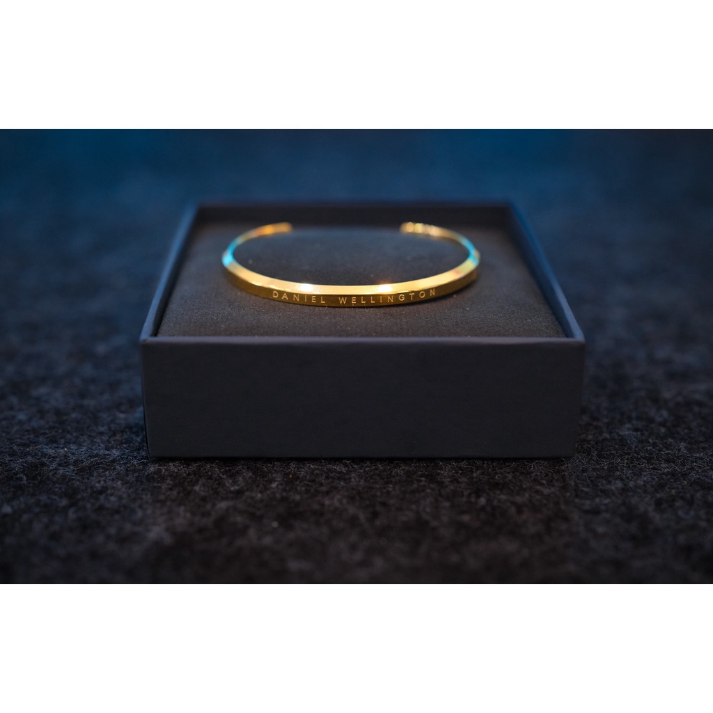 Vòng Tay D.W Classic Cuff V1 DW Chính Hãng - Tuni Watch