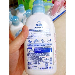 (Mẫu mới) Nước rửa bình sữa Dnee dạng chai 620ml