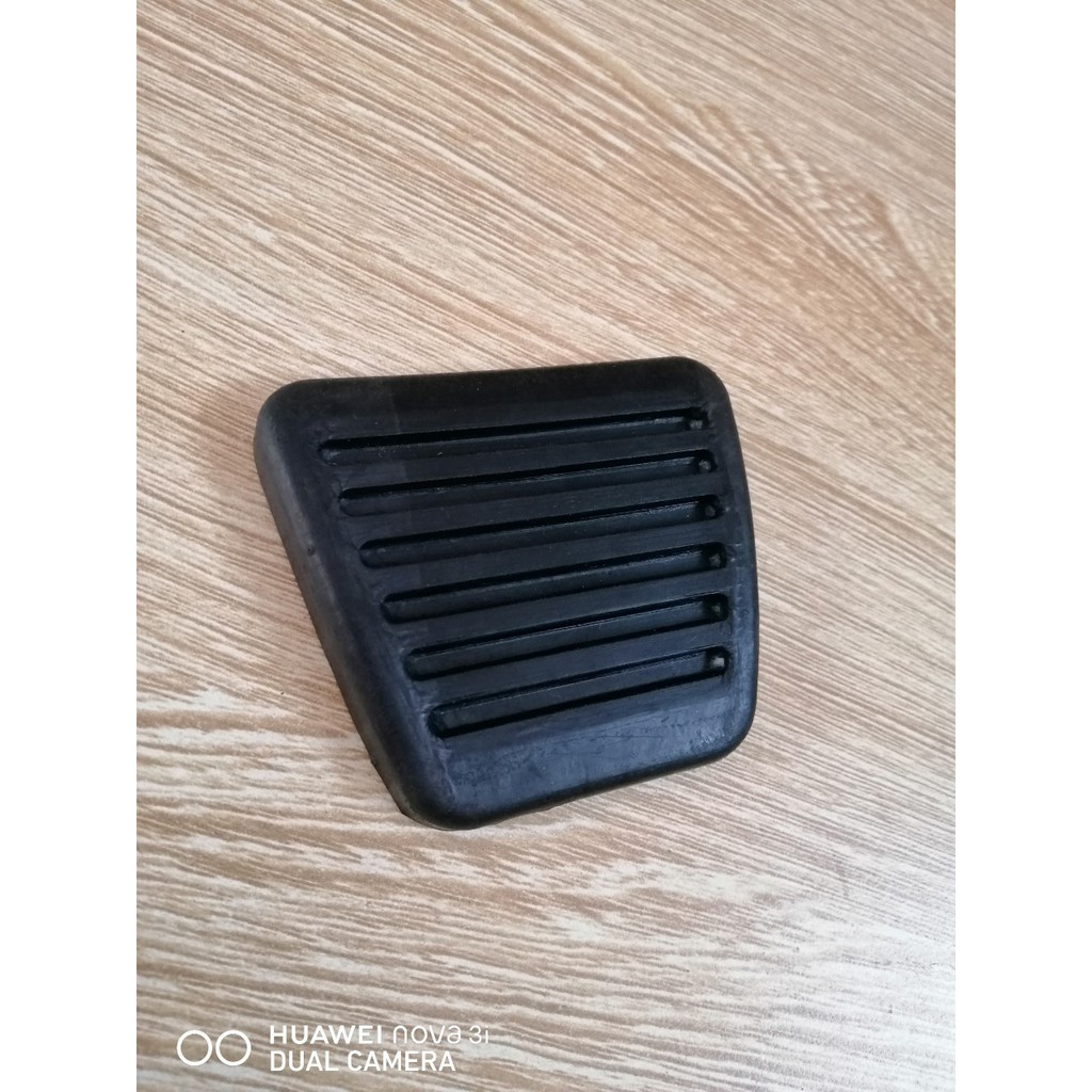 Cao su bàn đạp chân côn, chân phanh Grand i10 / Morning