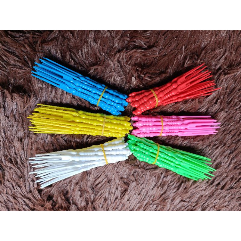 HÌNH THẬT SET 20 NĨA NHỰA ĂN TRÁI CÂY, MỨT shop giao màu ngẫu nhiên