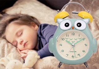 Đồng hồ báo thứ cú mèo