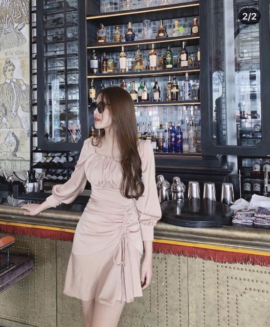 Ảnh chụp thật phía sau- đầm tay dài rút hông