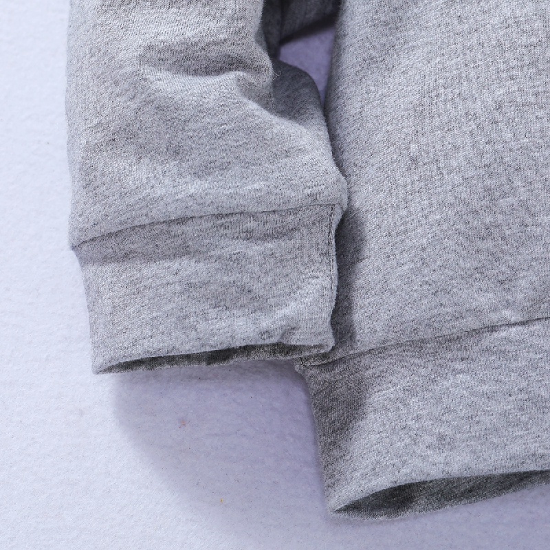 Set đồ 2 món Mikrdoo gồm áo hoodie tay dài in chữ + quần denim thời trang mùa thu cho bé