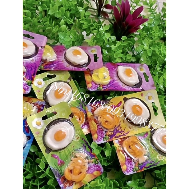 lẻ 1vỉ gồm 2cái kẹo dẻo piza trứng ốp La và dẻo tôm hùm