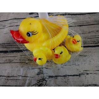 Set vịt mẹ con chip chip thả chậu tắm(có còi kêu )