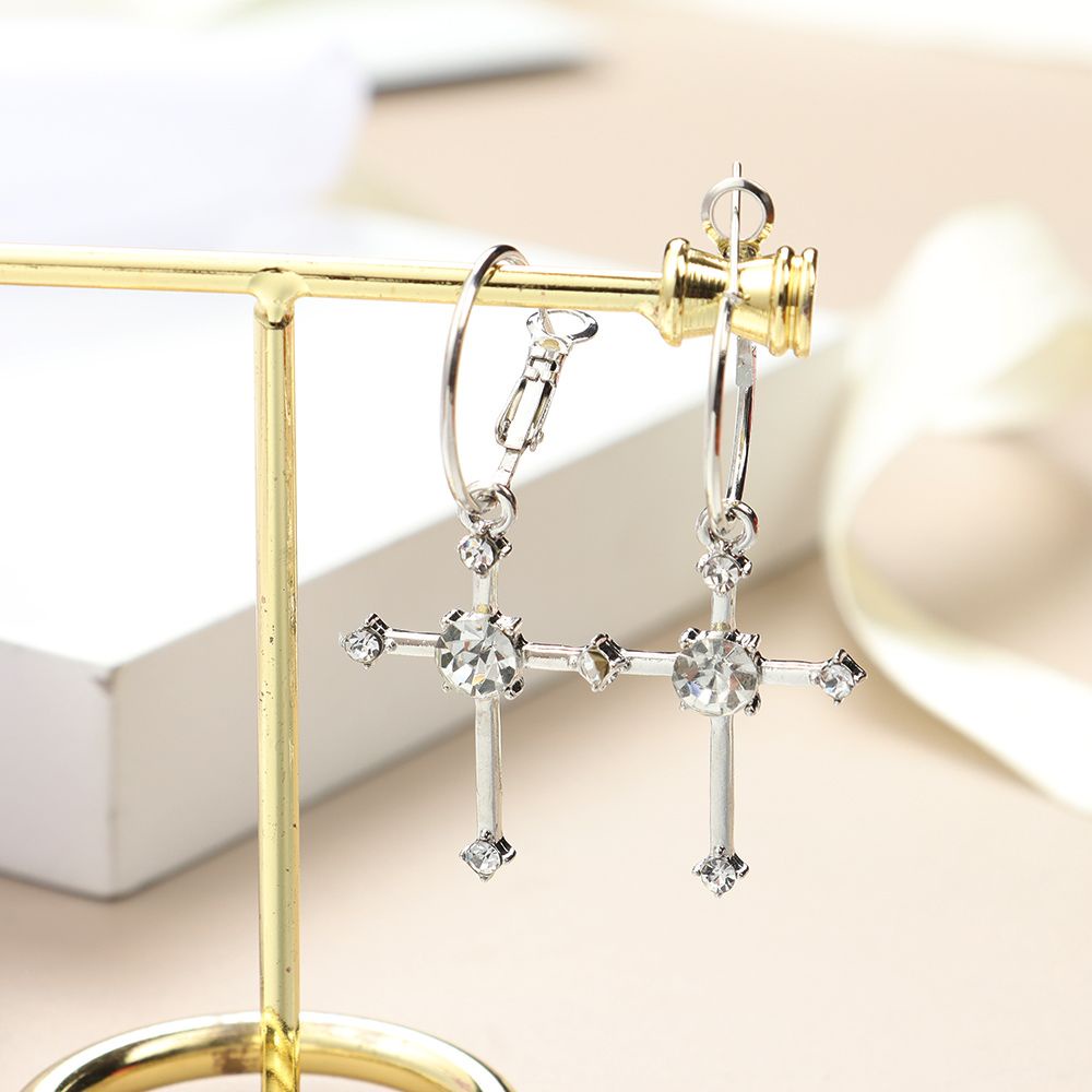 Bông Tai Hình Thánh Giá Phong Cách Gothic Cho Nữ Mihan1