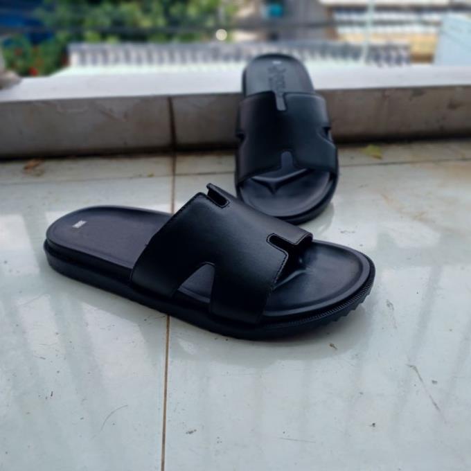 Dép da nam quai bảng chữ H tôn đen siêu xịn sò đang siêu giảm giá - LUCI SHOES thương hiệu đã đăng ký độc quyền shopee.