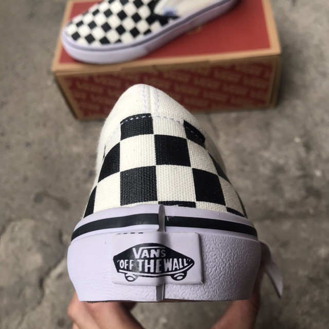 GIÀY THỂ THAO SLIP-on