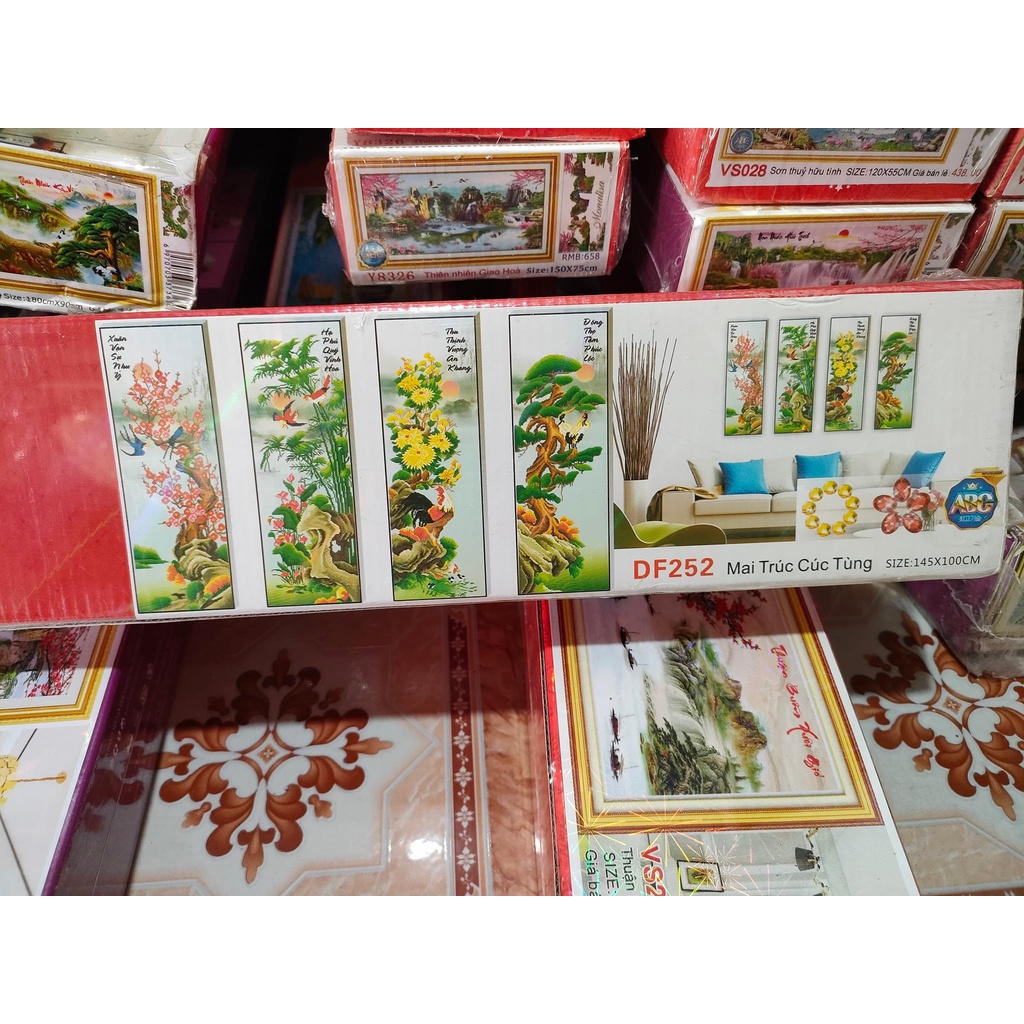 Tranh đính đá tứ quý xuân hạ thu đông. Tranh gắn đá chưa làm.