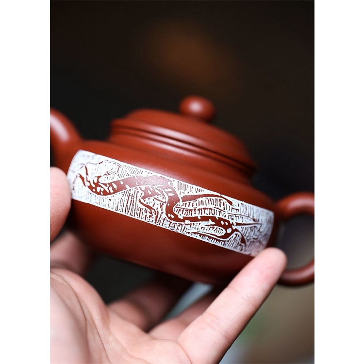 Ấm Tử Sa Nghi Hưng Phỏng Cổ Văn Long 190 ml (Đại Hồng Bào, Lọc Tổ Ong)