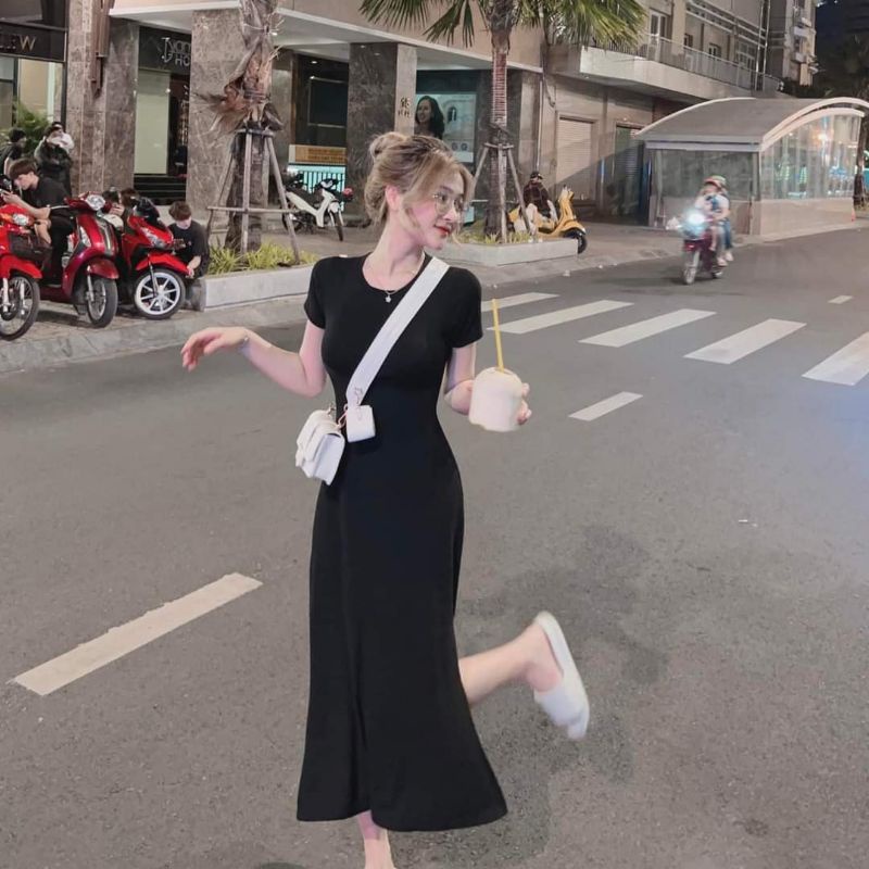 Váy thun đen ôm body đuôi cá xẻ nhẹ
