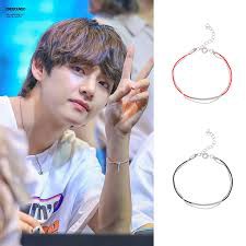 Vòng tay chỉ đỏ V BTS