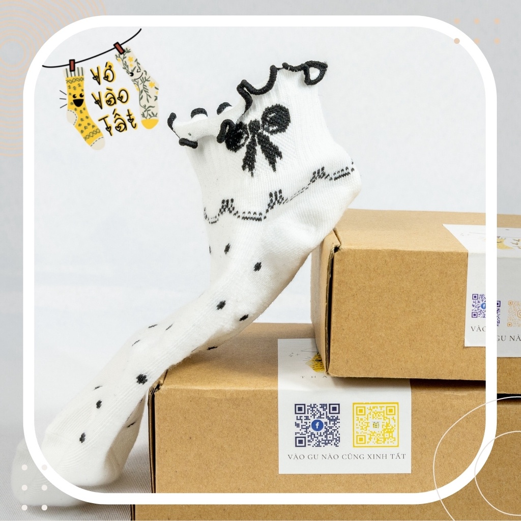 TẤT VỚ BÈO NHÚN CỔ NGẮN TRẮNG ĐEN CỔ ĐIỂN