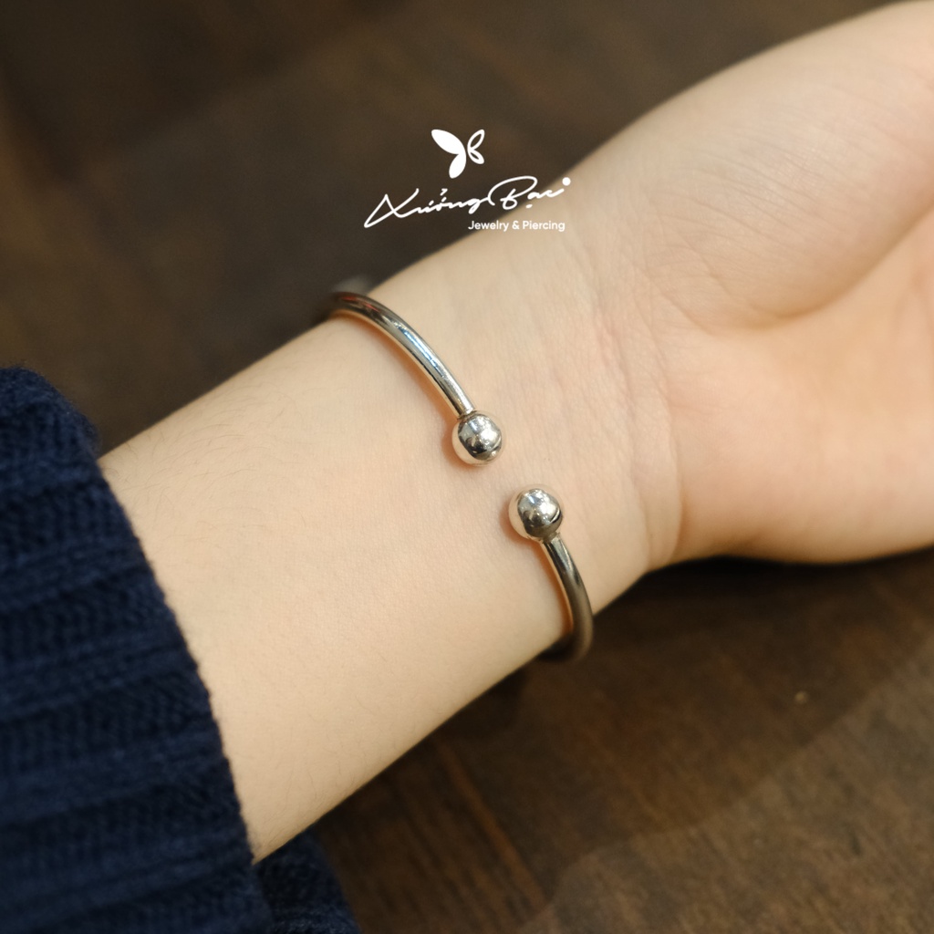 Lắc tay bạc 925 viên bi Xưởng Bạc thiết kế đeo tay. Lắc tay bạc 925 kiềng cứng, lắc bạc thiết kế trơn 2 đầu bi KCB.350