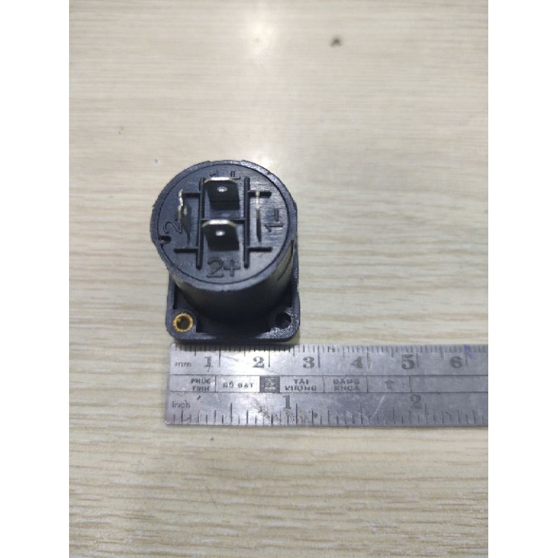 Jack loa Speakon Cái nhựa