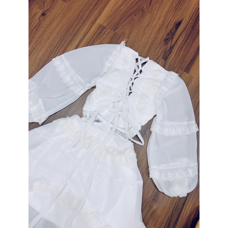 Đầm maxi đi biển trắng phối ren đan lưng