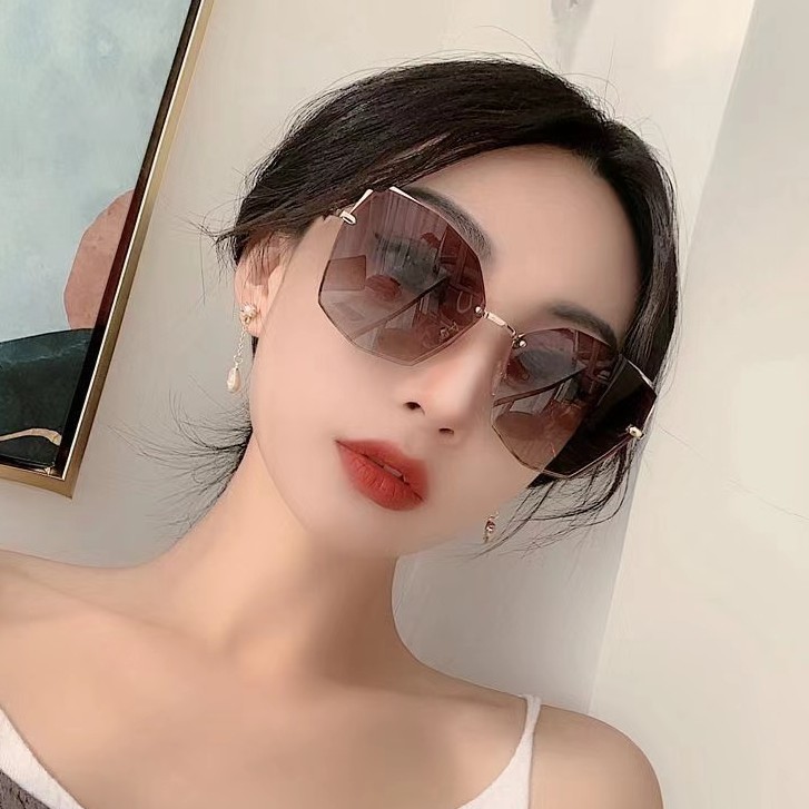 Kính Mát MATA Dáng Mắt Mèo Thời Trang Dành Cho Nữ