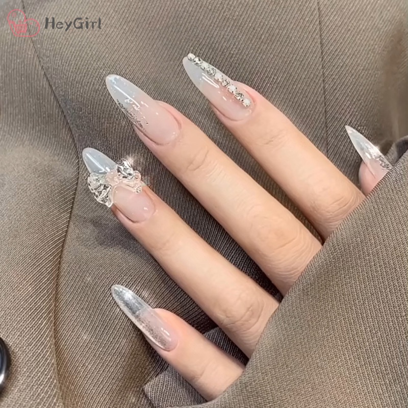 Tuyển Chọn 200 Mẫu Nail Trong Suốt Đính Đá Được Yêu Thích Nhất