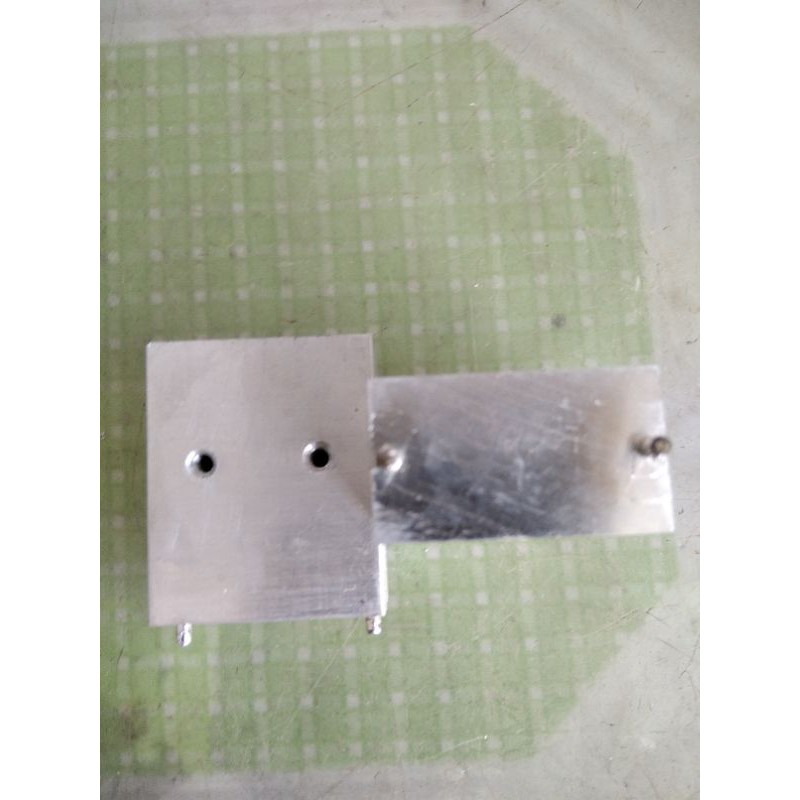 Nhôm tháo tản nhiệt ups TG1000