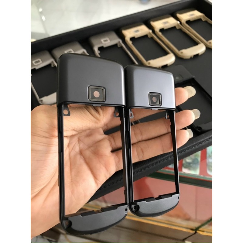 Gáy điên thoại 8800 Arte