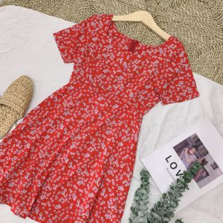 VÁY ĐẦM ĐỎ CỔ U HOA NHÍ