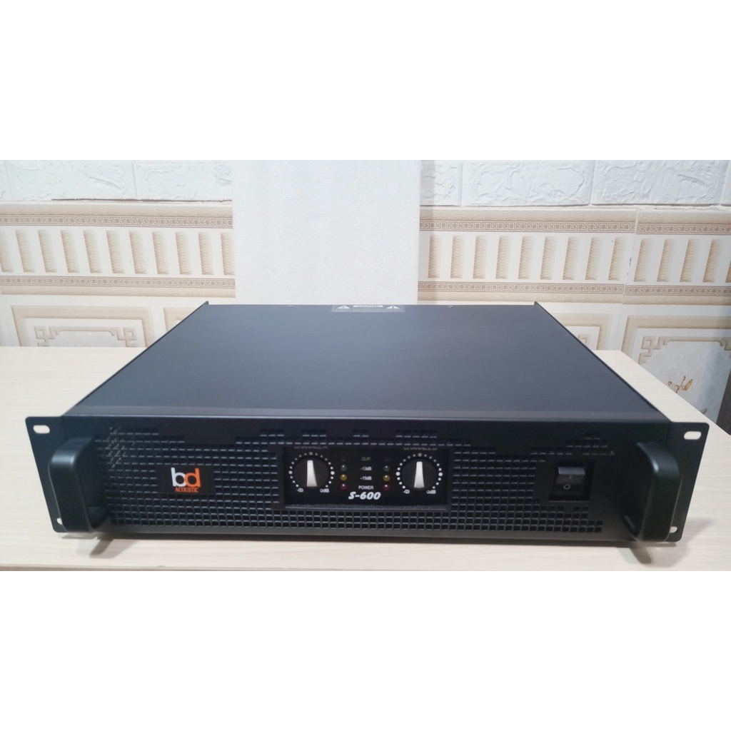 Cục đẩy công suât BD acoustic S-600 2 Kênh - 16 Sò - Mạch Class H - Nguồn Xuyến - Chuyên Karaoke Gia Đình Chất Lượng