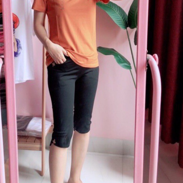 Quần ngố nữ, chất mì hàn đanh mịn, không bai xù, mát, đính ong hoặc chứ G.C thời trang mã QN 01