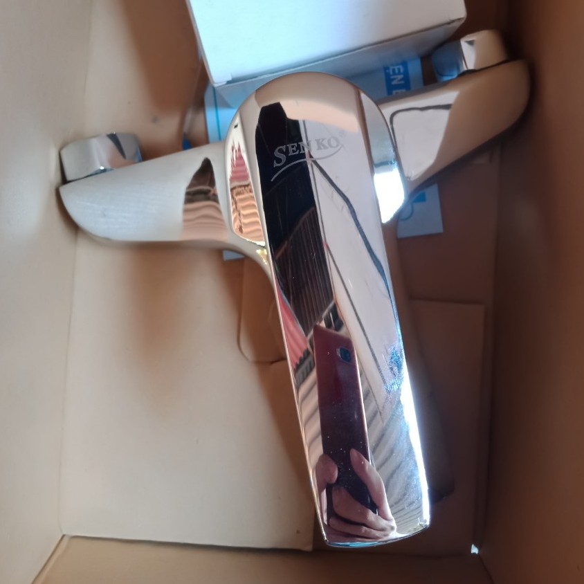 Sen tắm nóng lạnh senko