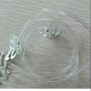 Dăy áo trong Hàng quốc nhỏ như cộng bún .