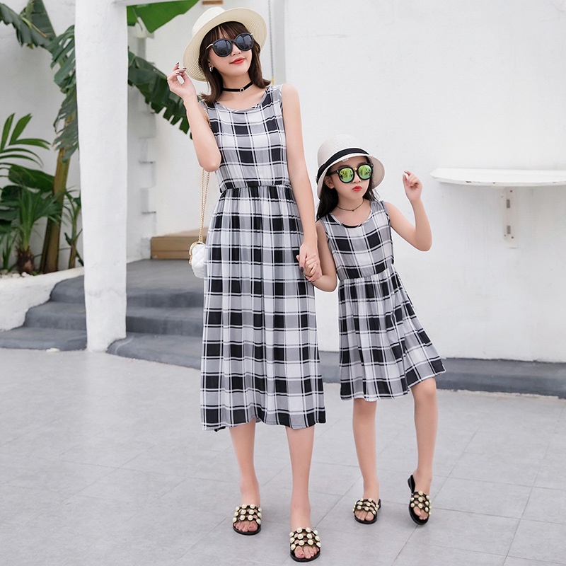 Đầm Dài Không Tay Bằng Vải Cotton Lụa Mỏng 100-175cm Dành Cho Mẹ Và Bé Đi Biển