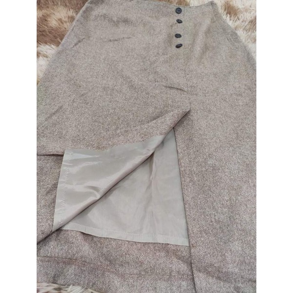 Chân váy nâu tây dáng dài xẻ tà siêu xinh