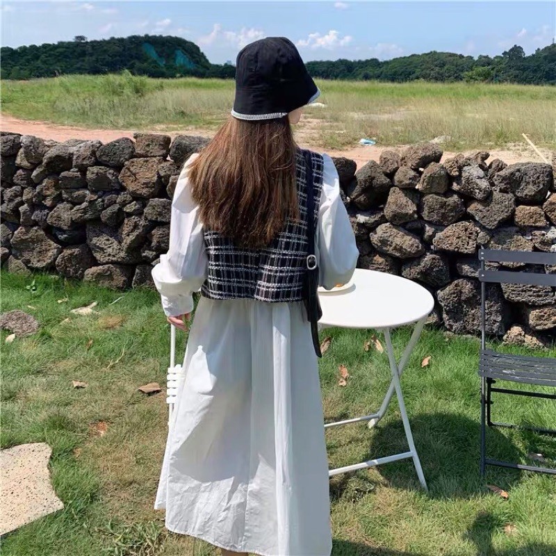 VD8_Váy (Đầm) dáng babydoll dài màu trắng + áo ghile dạ len hàn quốc