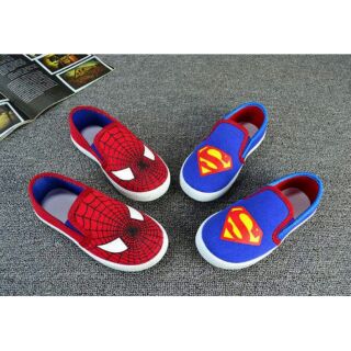 Giày spiderman và superman