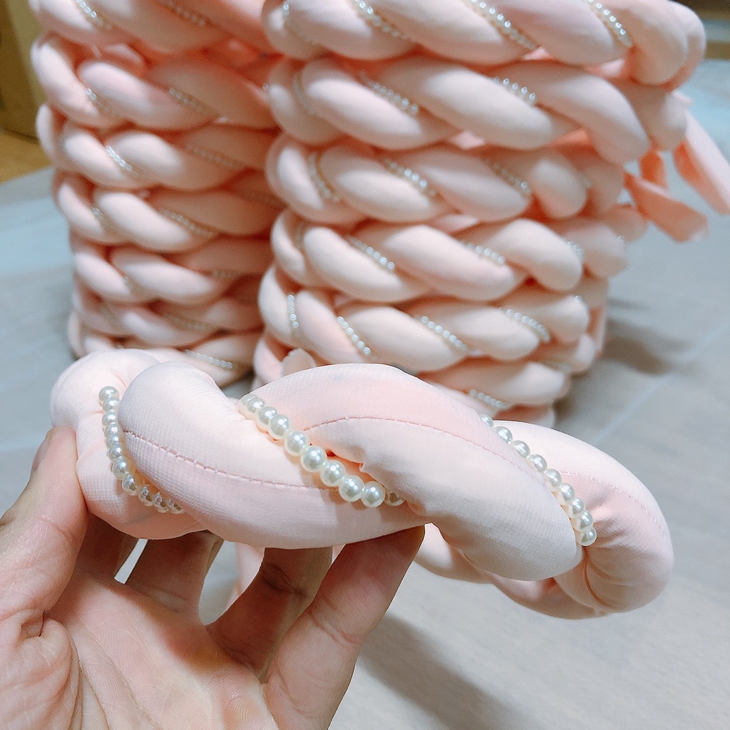 Mấn xoắn đính hạt màu hồng siêu xinh