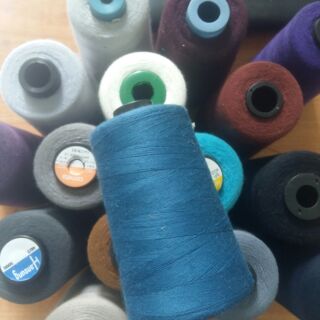 Chỉ may 45k/kg xuất dư cuộn 5000m