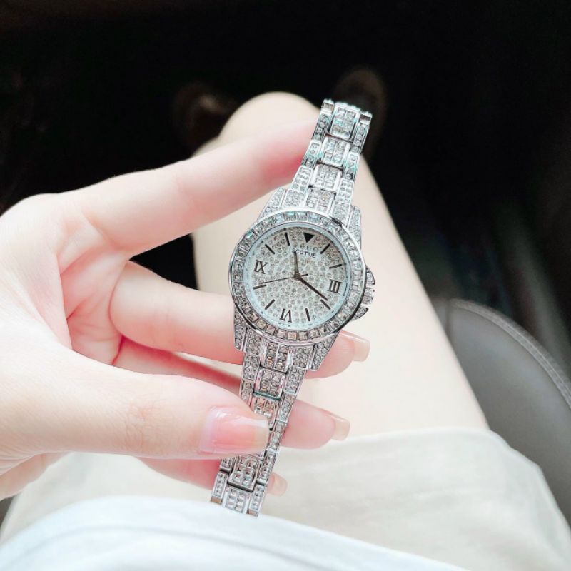 Đồng hồ nữ scottie  mặt tròn đính full đá.