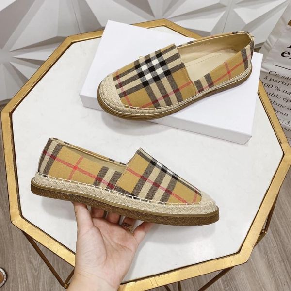 NEW Giày lười Burberry