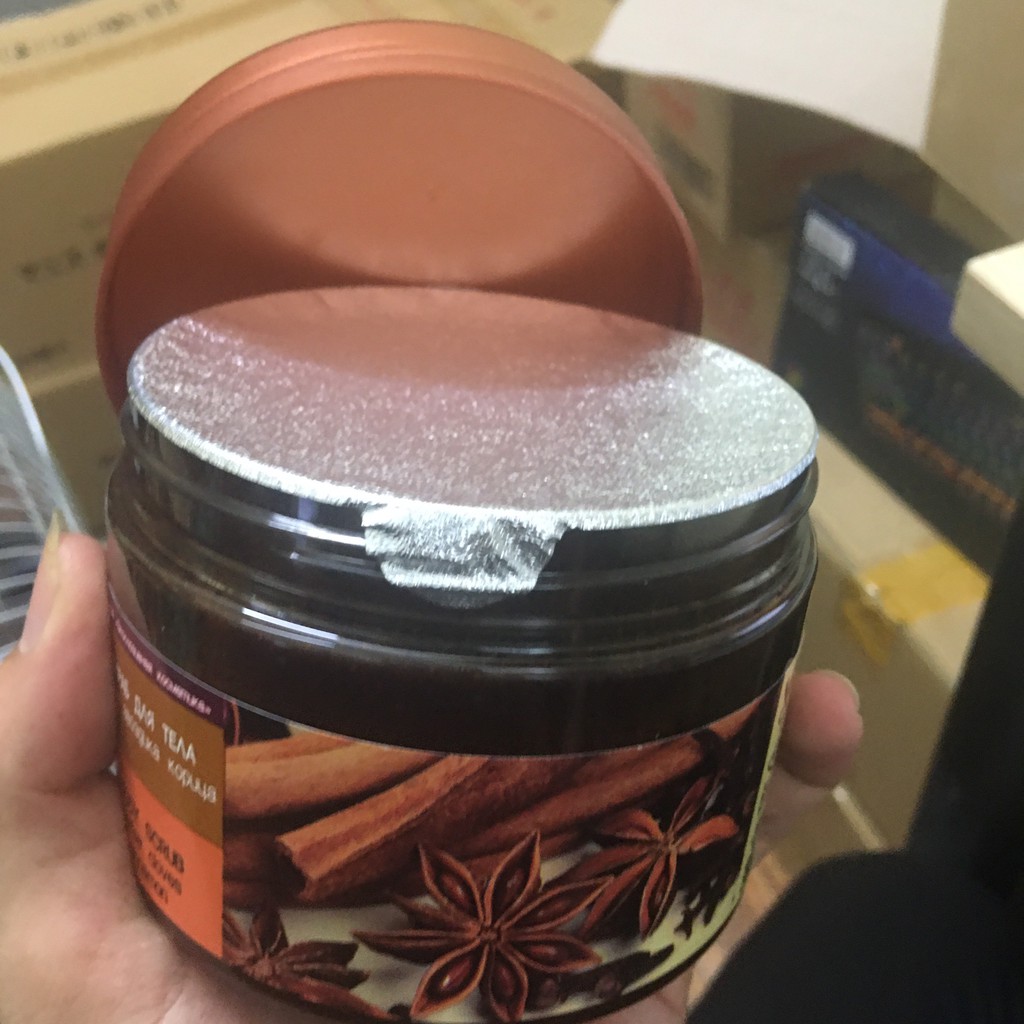 Tẩy da chết chiết suất quế hồi và cafe làm săn chắc làn da Nga 380ML | BigBuy360 - bigbuy360.vn