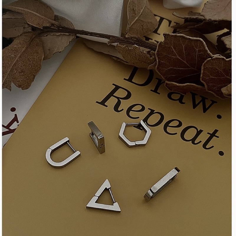 Khuyên tai thép y tế nam nữ kiểu dáng cá tính nhiều hình dáng