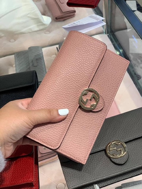 Ví cầm tay có dây đeo