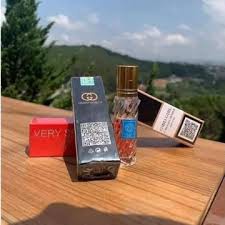 Tinh Dầu Nước Hoa Pháp Dạng lăn  GUCCI GUILTY 12ml, Nữ tính, Ngọt ngào, Quý phái.