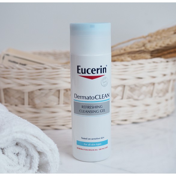 Eucerin - Gel Rửa Mặt Dịu Nhẹ Da Nhạy Cảm Dị Ứng Dermato Clean Refreshing Cleansing Gel 200ml
