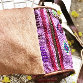 Túi đeo chéo boho thổ cẩm da mộc