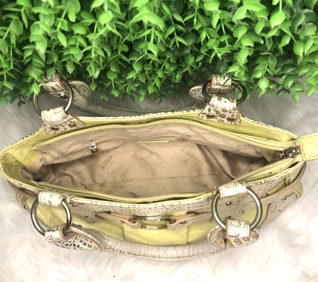 Xách tay hiệu da thậtKT:32*17