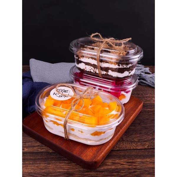 Hộp nhựa oval đựng bánh tiramisu, mousse dung tích 470ml