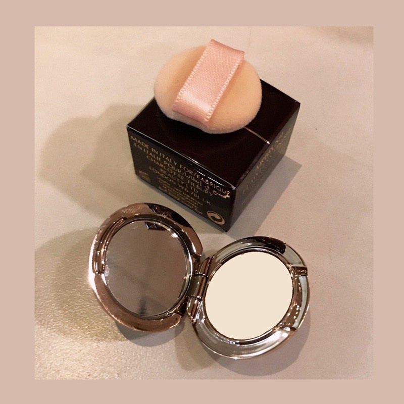 CHARLOTTE TILBURY Phấn Trang Điểm Mini Kiểm Soát Dầu 0.8g Chuyên Dụng