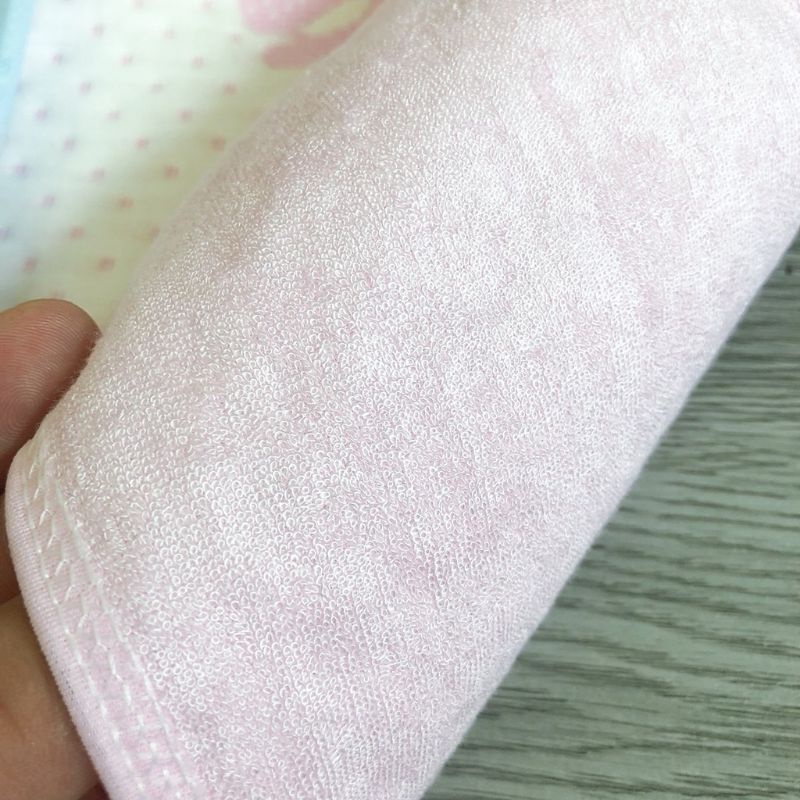 Miếng Lót Thay Bỉm Chống Thấm Cao Cấp 4 Lớp 30x30Cm
